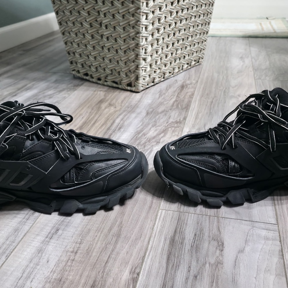 Balenciaga Black Men’s Track Runners
